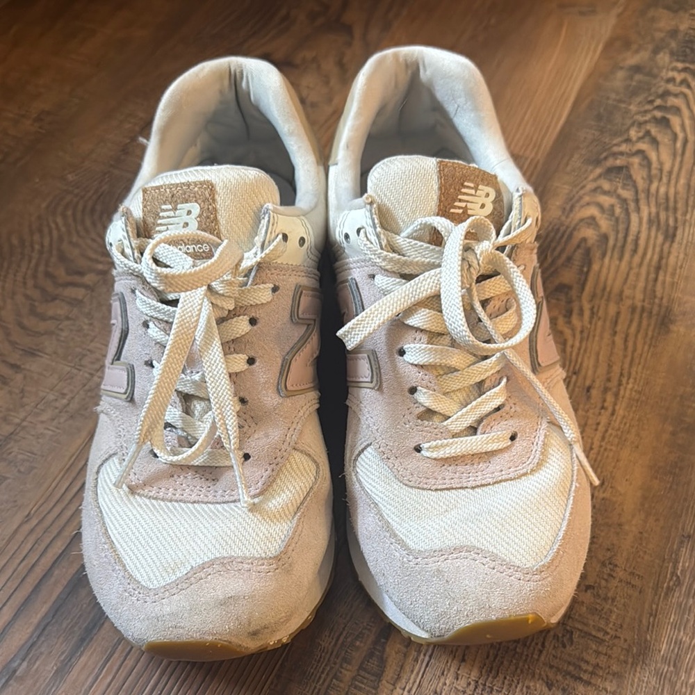 New Balance 574 Cream and pink Sneakers